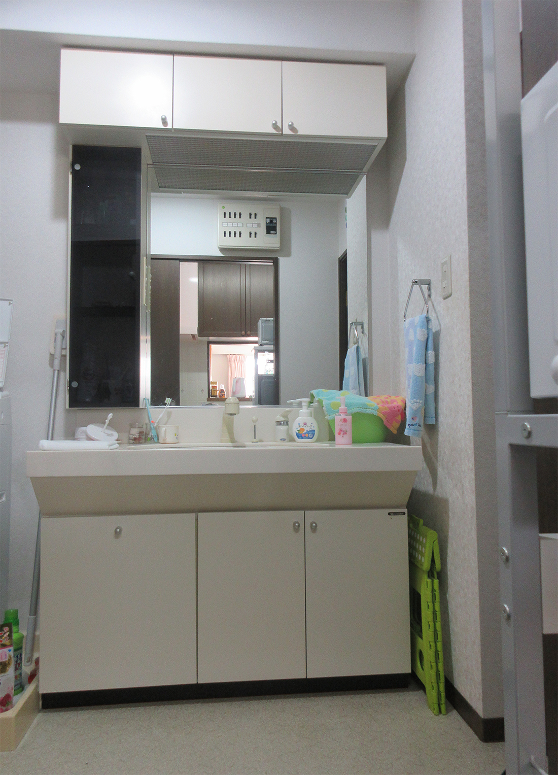 施工前の洗面