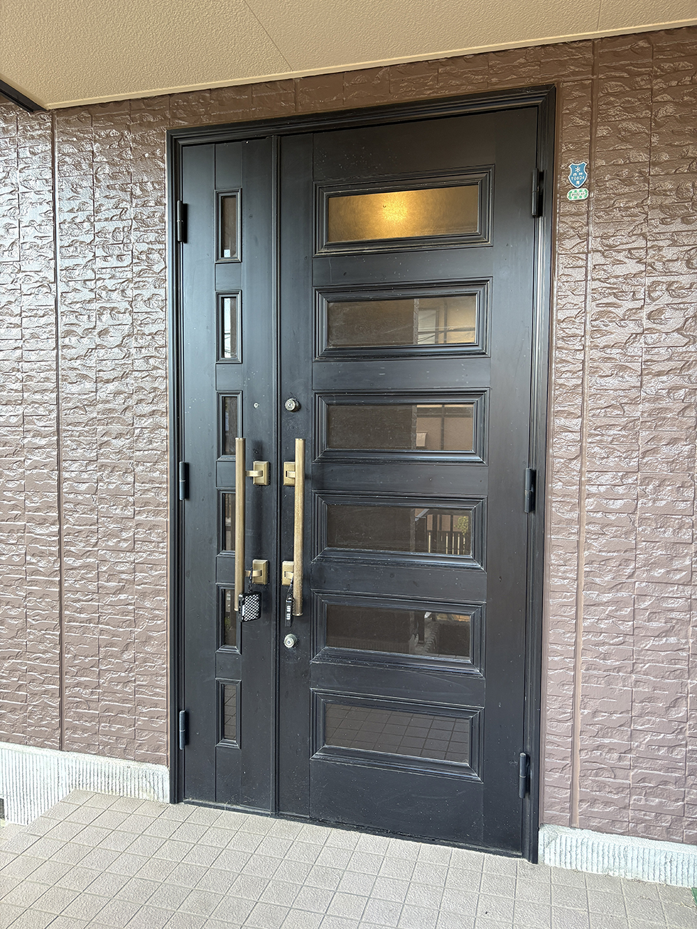 施工前の玄関ドア